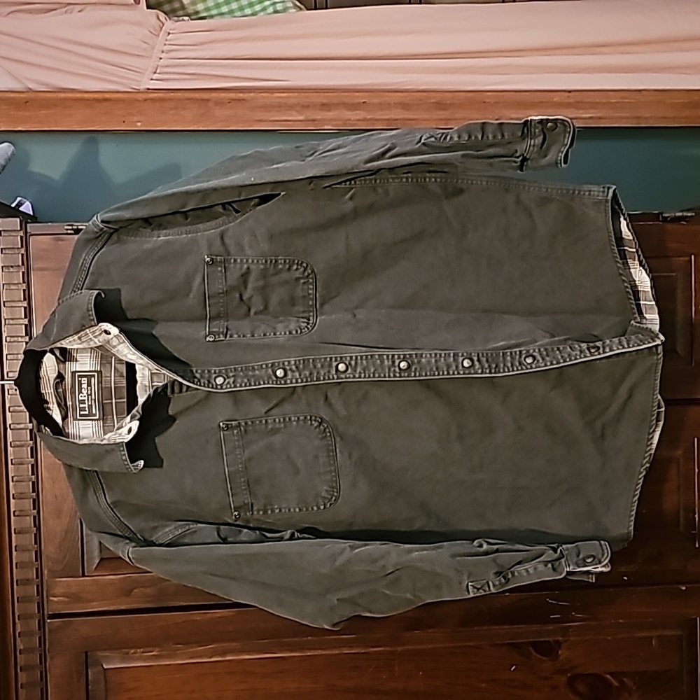 LL Bean green l/s buttonup medium tall